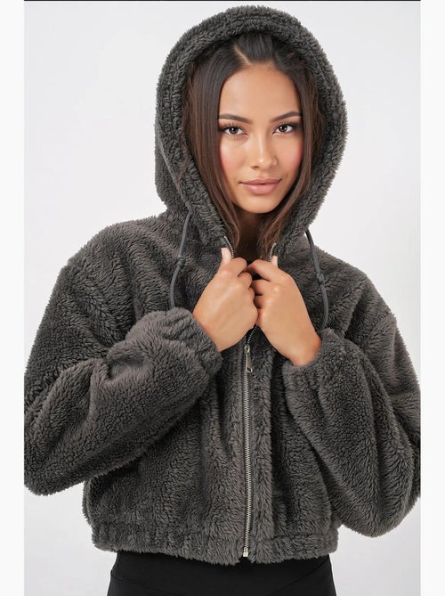 Felpa con cappuccio corta in peluche con zip frontale bdart - Kiabi Felpa con cappuccio corta in peluche con zip frontale bdart - Kiabi