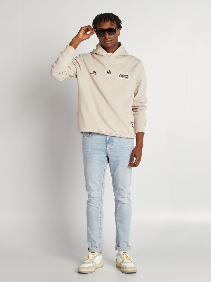 Felpa con cappuccio e scritta BEIGE - Kiabi