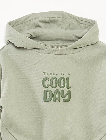 Felpa con cappuccio in tessuto felpato leggero con decorazione sul davanti