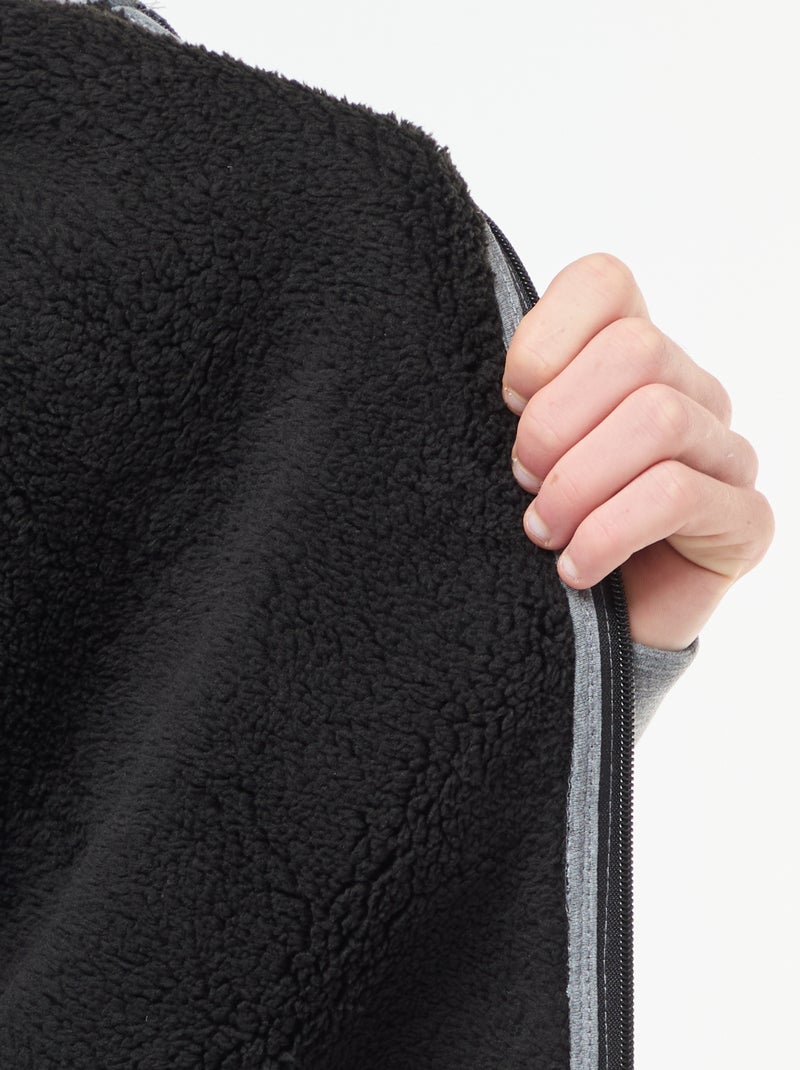 Felpa con cappuccio zippata foderata effetto montone Grigio - Kiabi