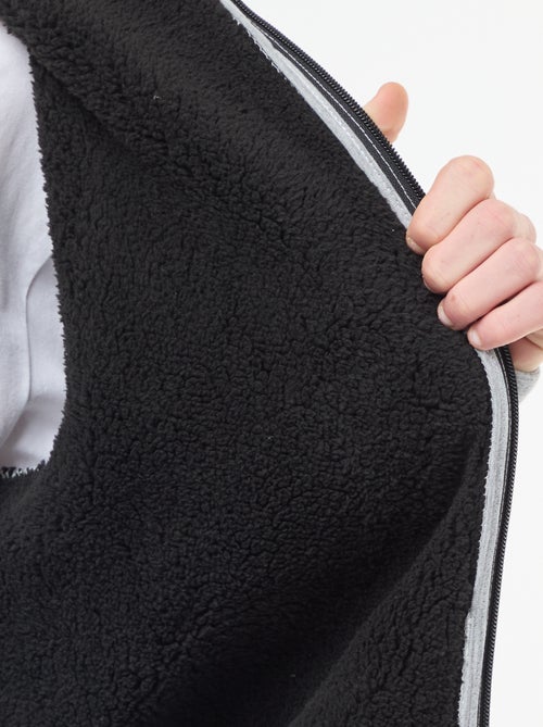 Felpa con cappuccio zippata foderata effetto montone - Kiabi