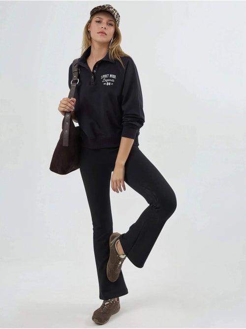 Felpa con colletto polo, maniche lunghe e vestibilità relaxed busem - Kiabi Felpa con colletto polo, maniche lunghe e vestibilità relaxed busem - Kiabi