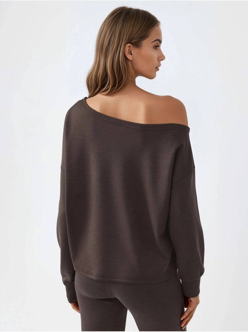 Felpa con collo asimmetrico e vestibilità relaxed busem Marrone scuro - Kiabi