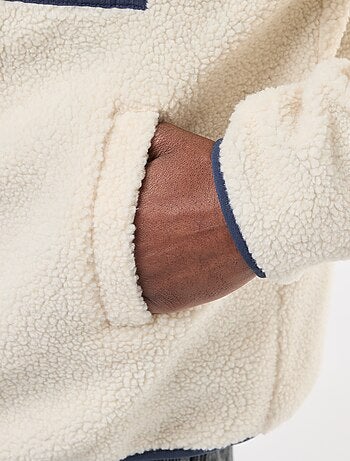 Felpa con zip effetto montone