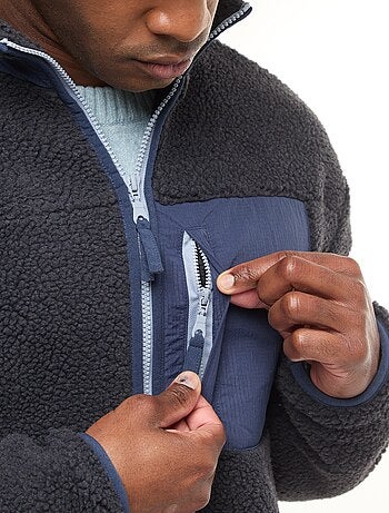 Felpa con zip effetto montone