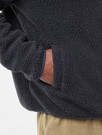 Felpa con zip effetto montone