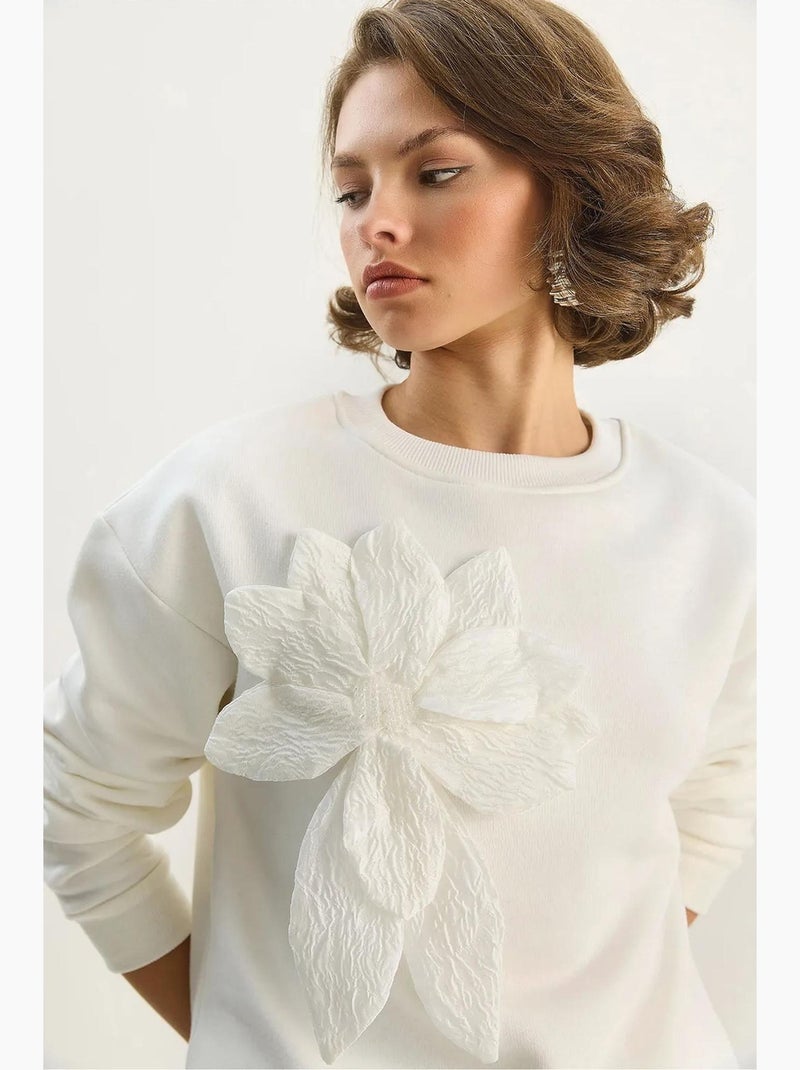 Felpa girocollo a maniche lunghe con dettagli accessorio lucci Bianco - Kiabi