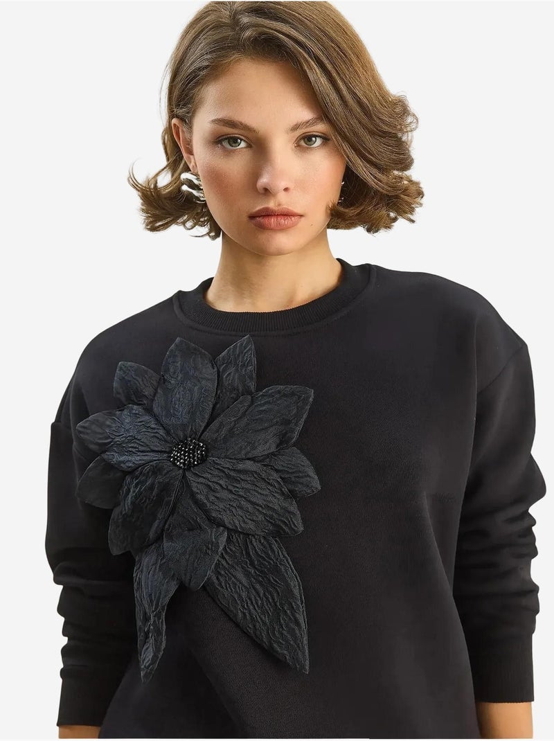Felpa girocollo a maniche lunghe con dettagli accessorio lucci Nero - Kiabi