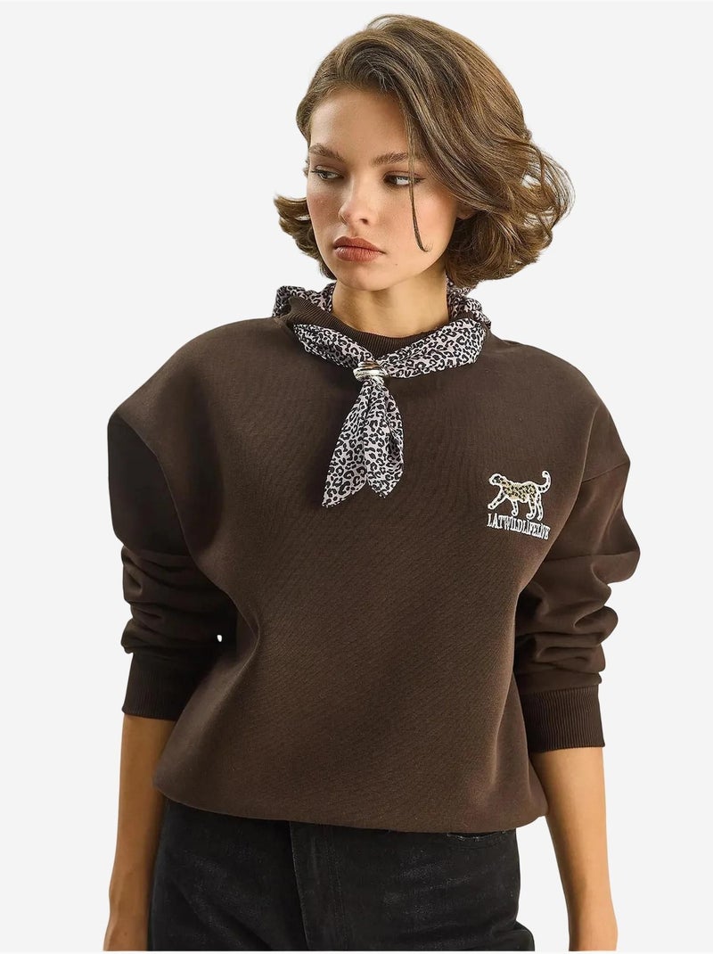 Felpa girocollo con accessorio stampato lucci Marrone scuro - Kiabi