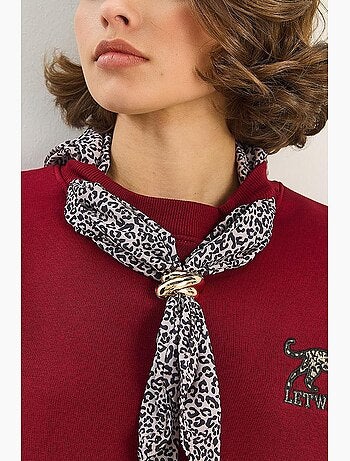 Felpa girocollo con accessorio stampato lucci