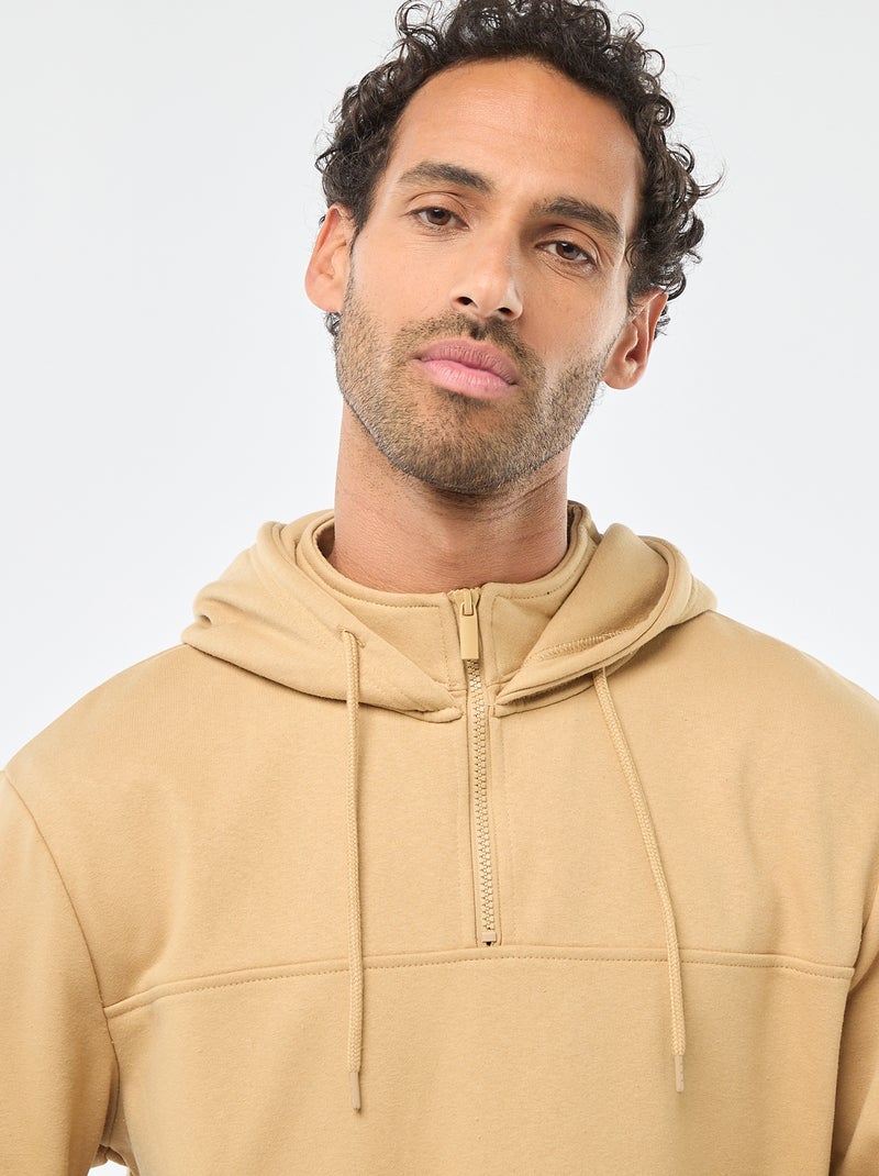 Felpa in felpa garzata con cappuccio e apertura zip sul collo Beige - Kiabi