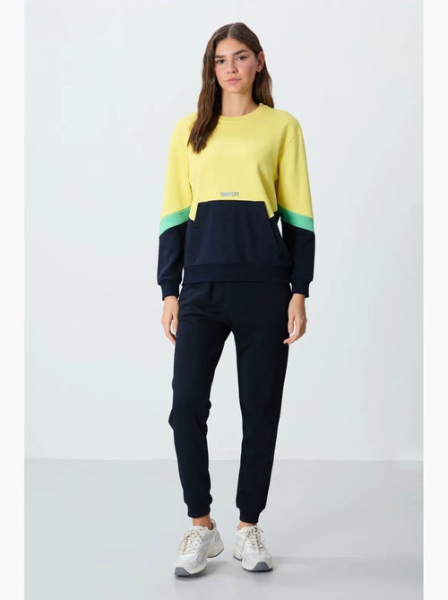 Felpa oversize color block con girocollo tommy - Kiabi Felpa oversize color block con girocollo tommy - Kiabi