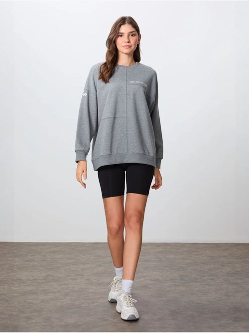 Felpa oversize con girocollo tommy - Kiabi Felpa oversize con girocollo tommy - Kiabi