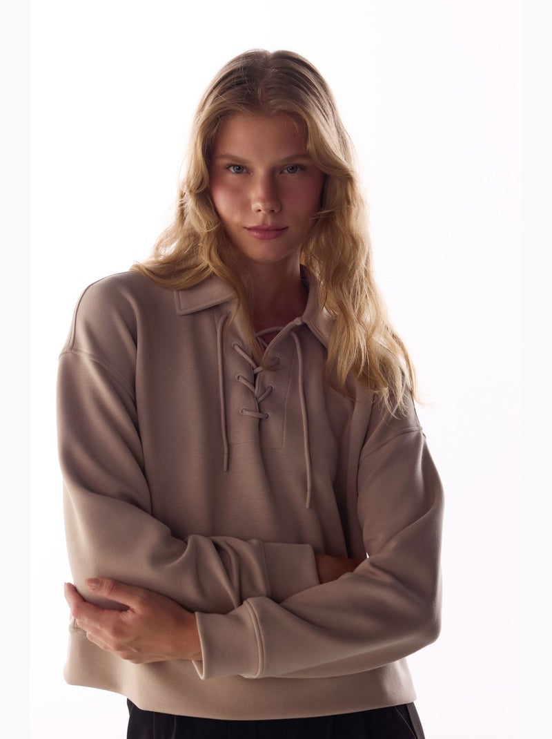 Felpa silky touch con lacci e maniche lunghe penti Beige argilla - Kiabi