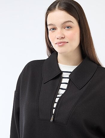 Felpa tinta unita con collo a camionista zippato