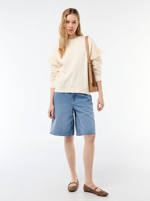 Felpa tinta unita con volant in pizzo inglese sulle maniche - Kiabi