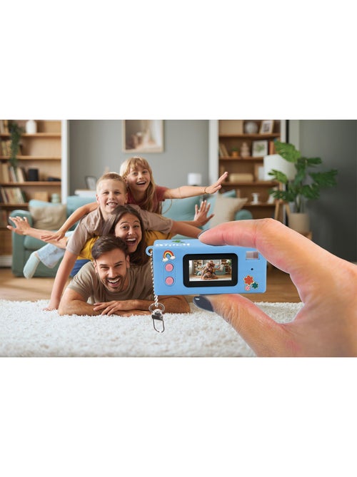Fotocamera digitale miniatura portachiavi stitch con memoria flash integrata - Kiabi Fotocamera digitale miniatura portachiavi stitch con memoria flash integrata - Kiabi
