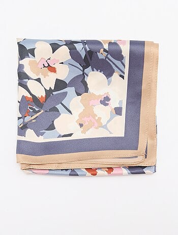Foulard in raso fantasia (65x65 cm)