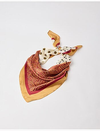 Foulard paisley e pois, mo fashion