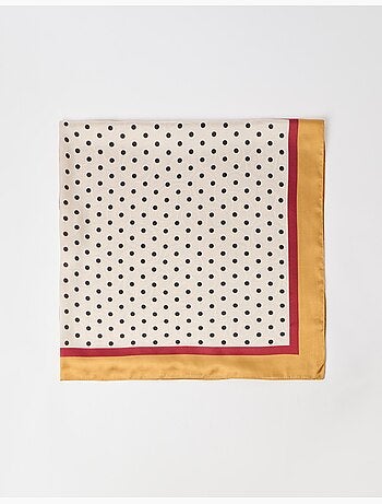Foulard paisley e pois, mo fashion