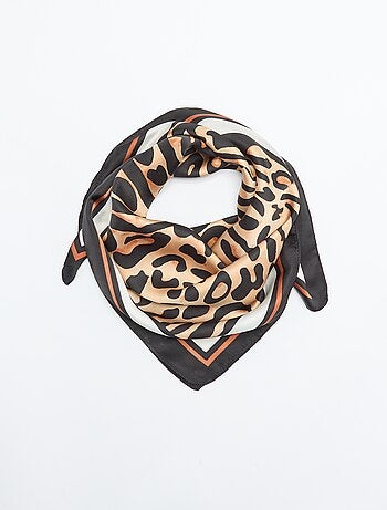 Foulard quadrato con stampa leopardata