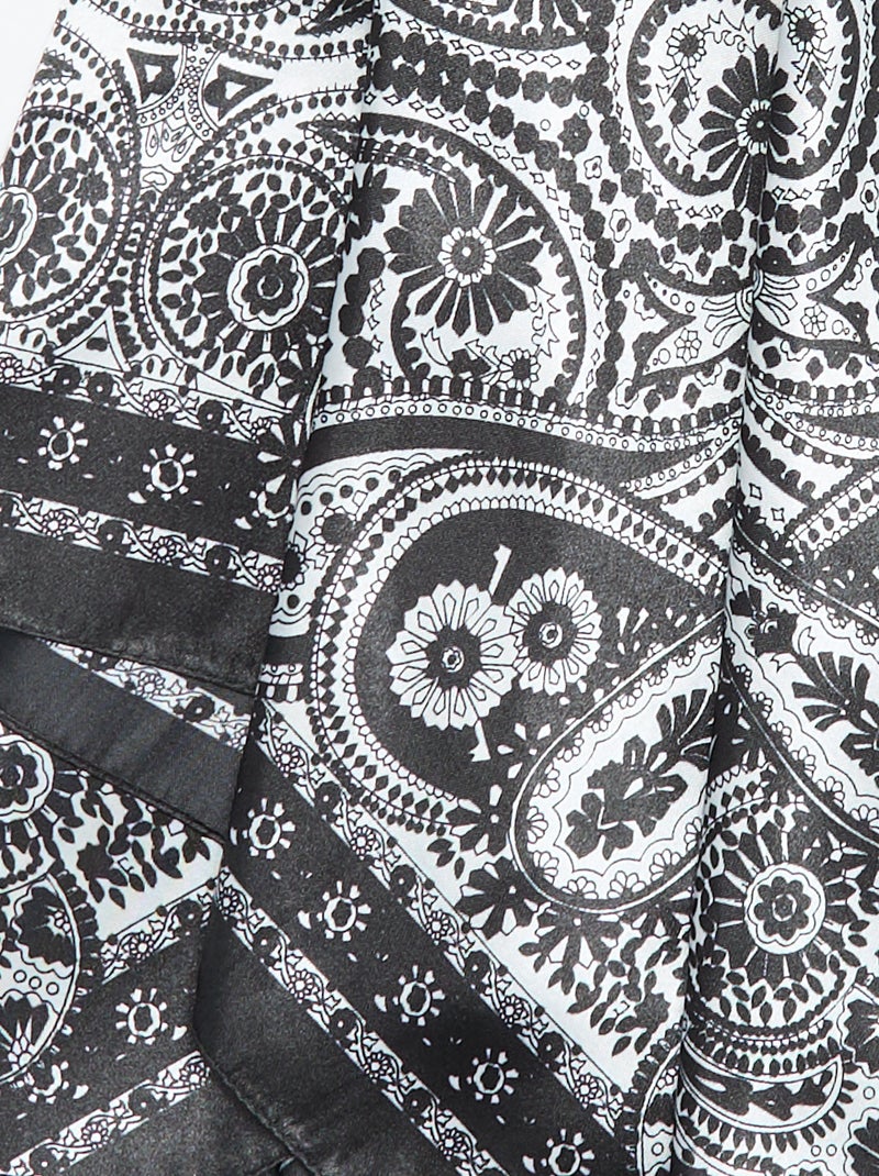 Foulard stampato 'arabesche' Nero - Kiabi