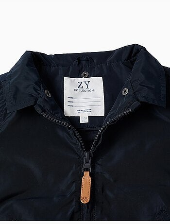 Giacca a vento con cappuccio rimovibile