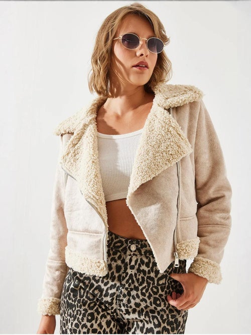Giacca aviator cropped in ecopelle lucci - Kiabi Giacca aviator cropped in ecopelle lucci - Kiabi