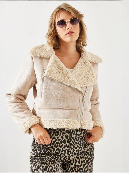 Giacca aviator cropped in ecopelle lucci - Kiabi Giacca aviator cropped in ecopelle lucci - Kiabi