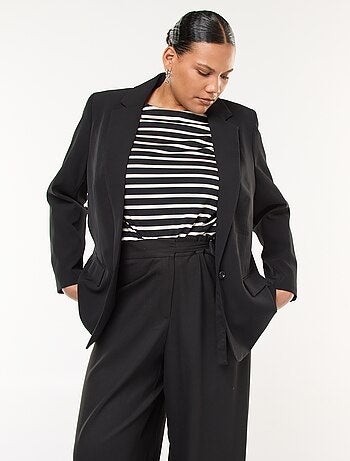 Giacca blazer tinta unita con 2 tasche con patta