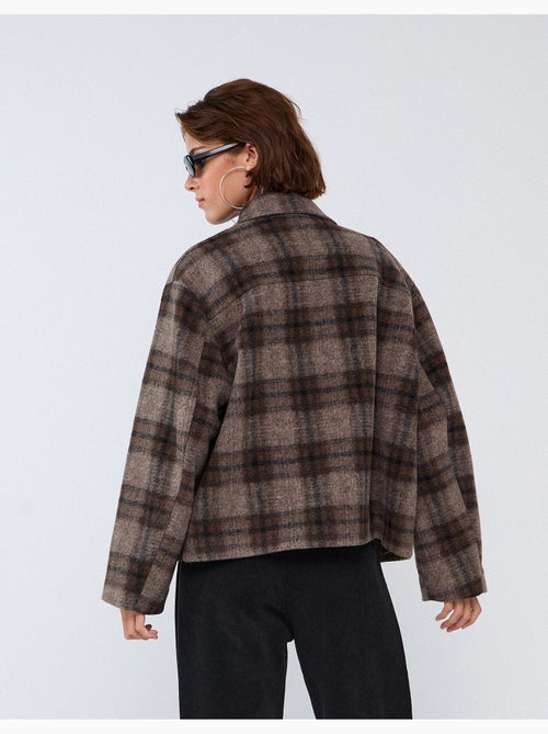 Giacca corta a quadri, mo fashion - Kiabi Giacca corta a quadri, mo fashion - Kiabi