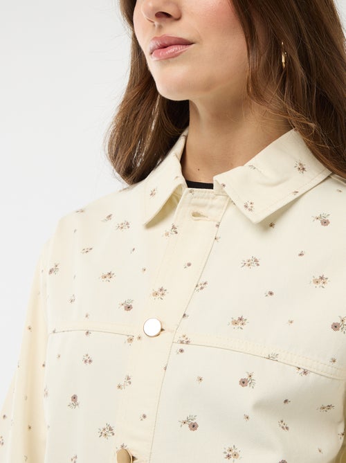 Giacca corta in denim con 2 tasche applicate - Kiabi