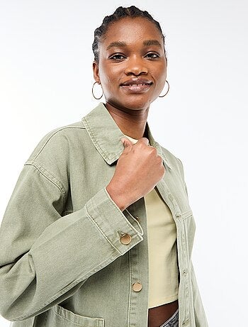 Giacca corta in denim con 2 tasche applicate