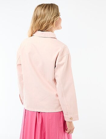 Giacca corta in denim con 2 tasche applicate