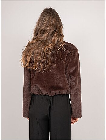 Giacca corta in pelliccia sintetica con zip ulola