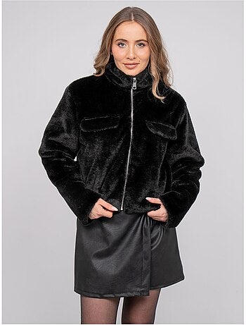 Giacca corta in pelliccia sintetica con zip ulola