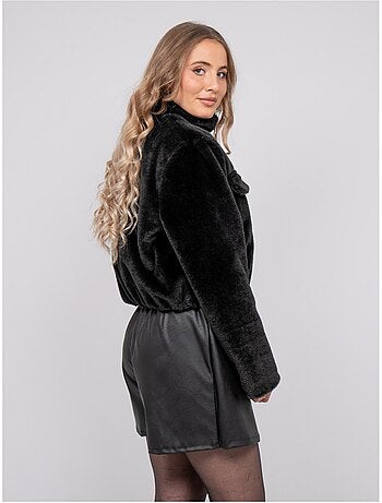 Giacca corta in pelliccia sintetica con zip ulola