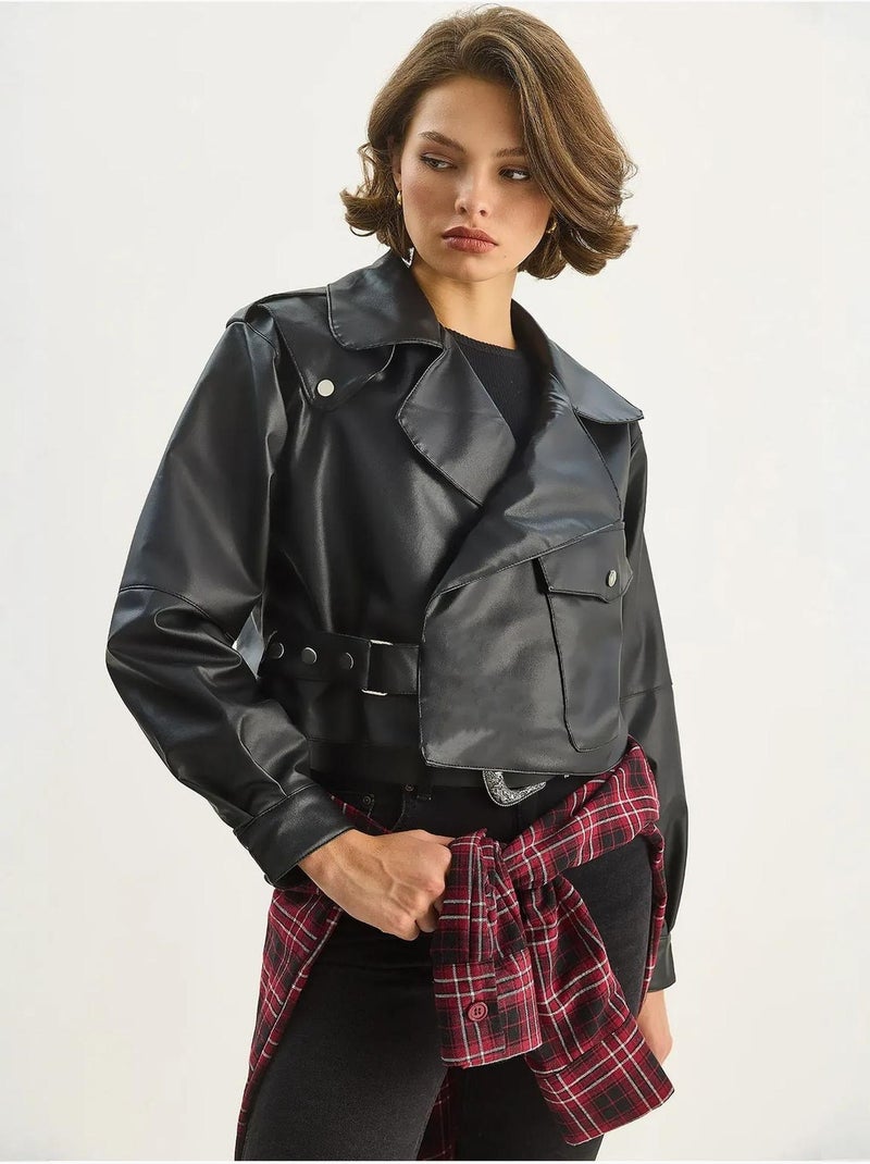 Giacca cropped oversize in ecopelle lucci Nero - Kiabi