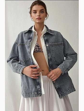 Giacca di jeans oversize con colletto a camicia e tasche bdart