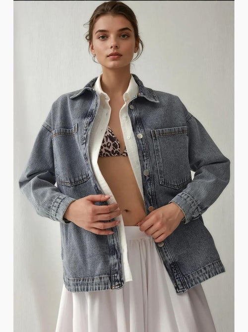 Giacca di jeans oversize con colletto a camicia e tasche bdart - Kiabi Giacca di jeans oversize con colletto a camicia e tasche bdart - Kiabi