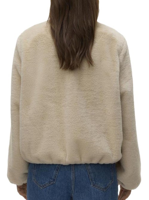 Giacca Donna Vero Moda in Pelliccia Sintetica - Kiabi Giacca Donna Vero Moda in Pelliccia Sintetica - Kiabi
