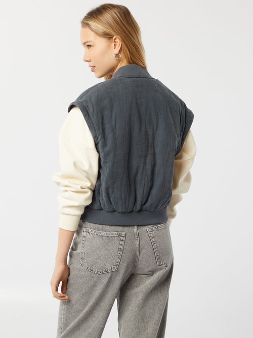 Giacca imbottita 2 in 1 con maniche staccabili - Kiabi