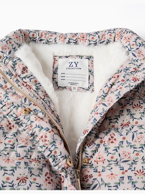 Giacca imbottita floreale con cappuccio e fodera in peluche - Kiabi Giacca imbottita floreale con cappuccio e fodera in peluche - Kiabi