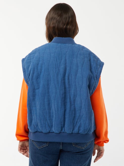 Giacca imbottita in cotone con onde verticali - Kiabi Giacca imbottita in cotone con onde verticali - Kiabi