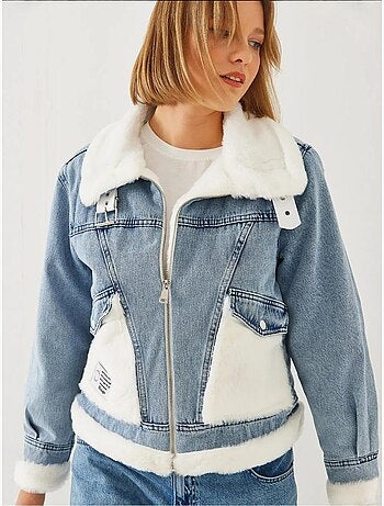 Giacca in denim con cintura in pelliccia sintetica lucci