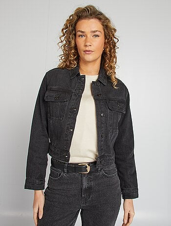 Giacca in jeans con maniche lunghe e tasche con patta sul petto