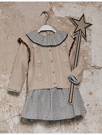 Giacca lavorata a maglia con crochet e volant b&s