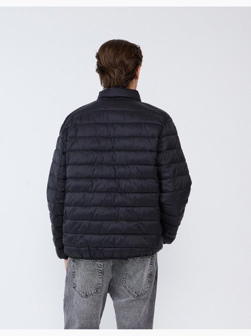 Giacca leggera trapuntata, mo fashion - Kiabi Giacca leggera trapuntata, mo fashion - Kiabi