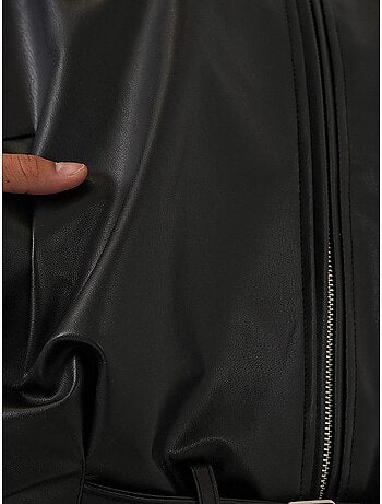 Giacca oversize in ecopelle con cintura bdart