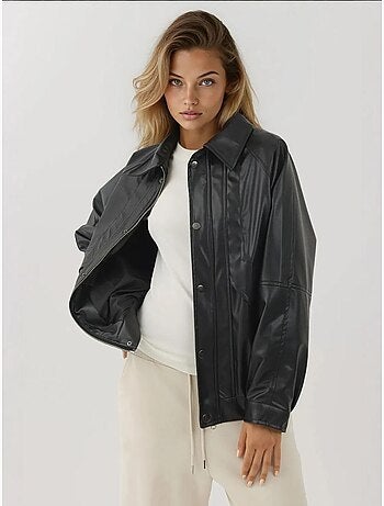 Giacca oversize in ecopelle con tasche hiccup